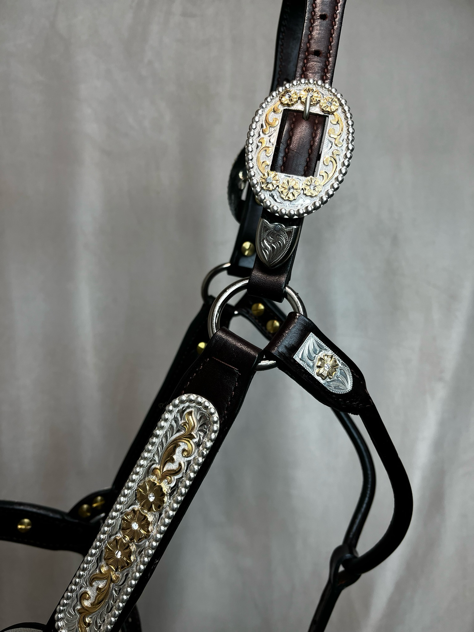 #32 Sterling Overlay Halter