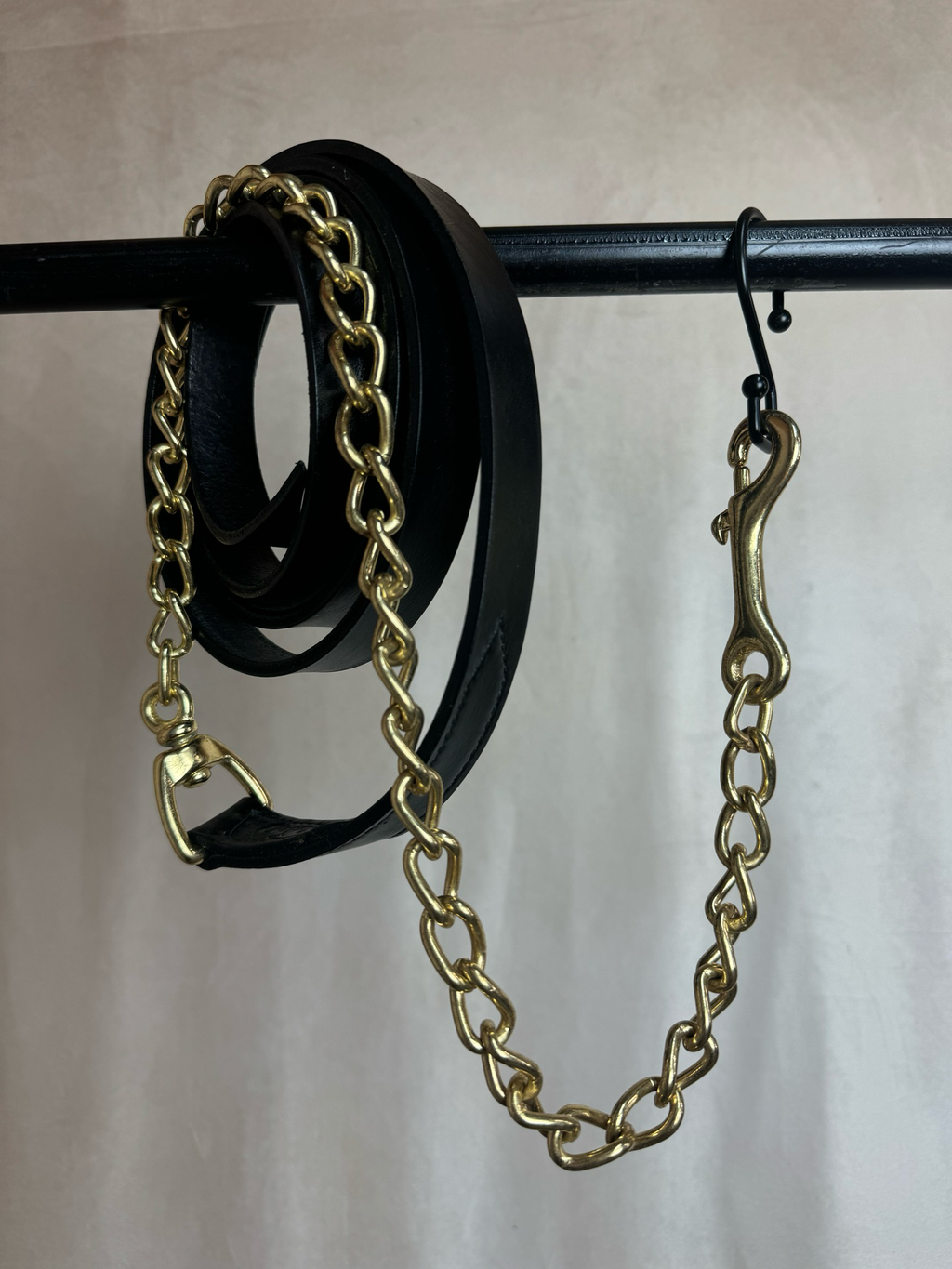 Kathy's Leather Show Lead