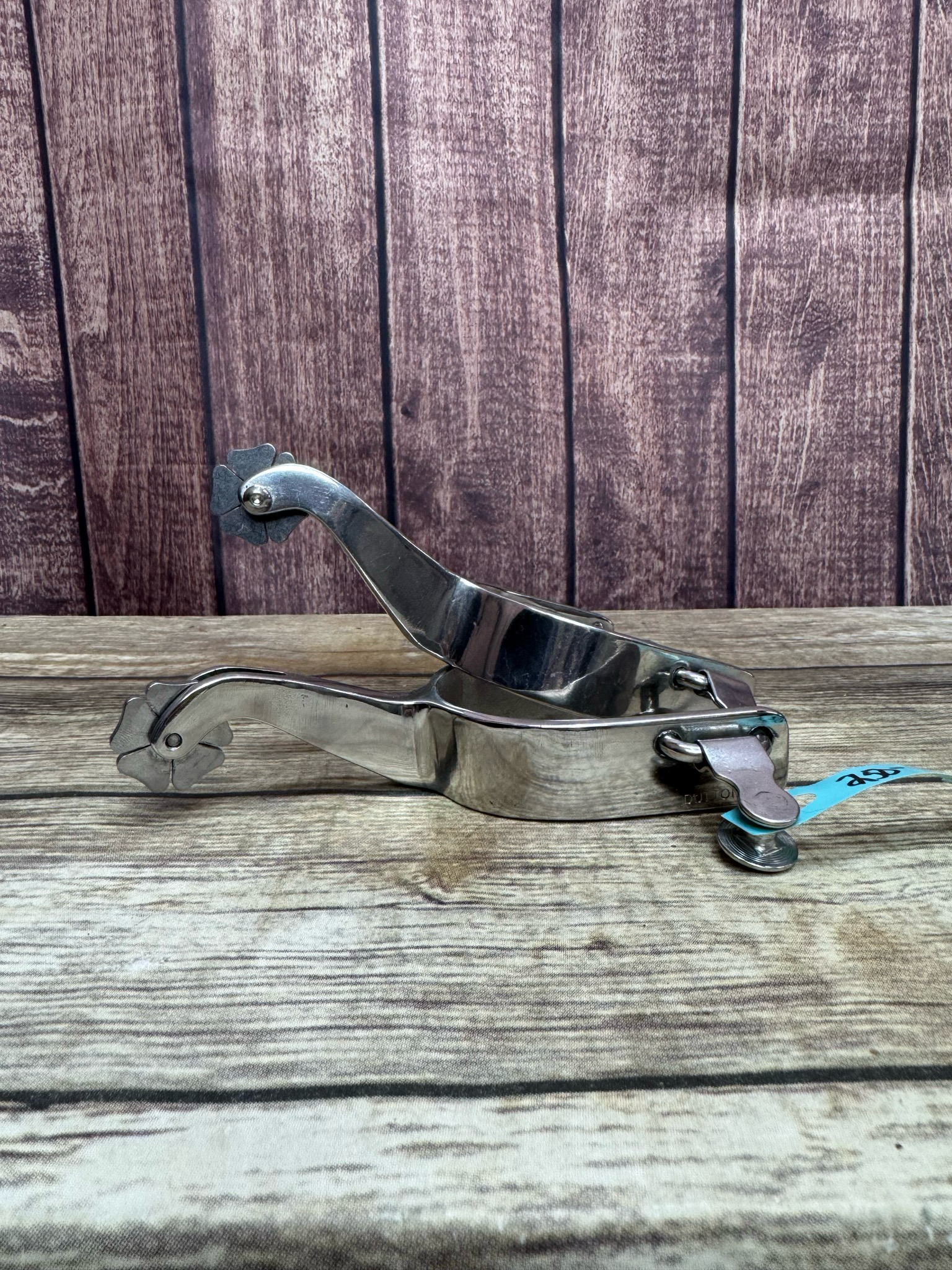 Dutton Spurs - Equitation Off Set