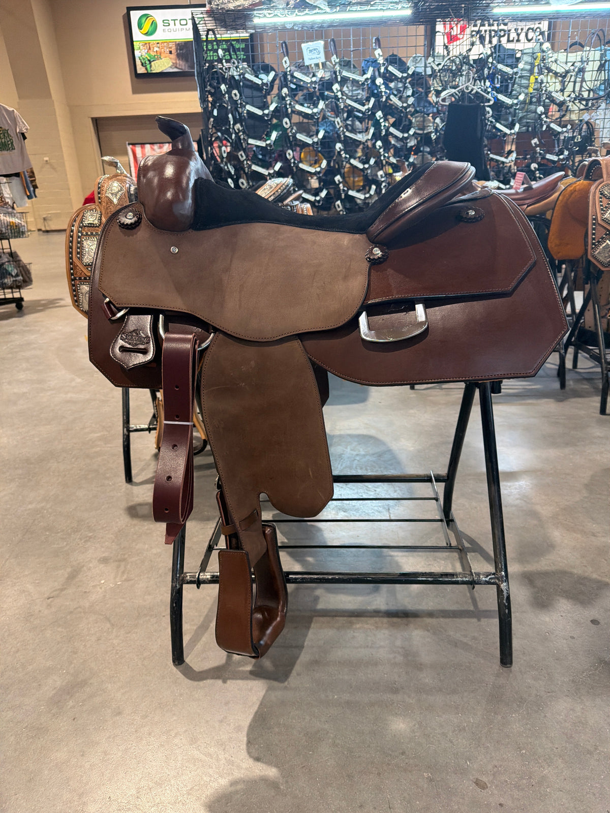 Sterling Custom Saddle 15.5”