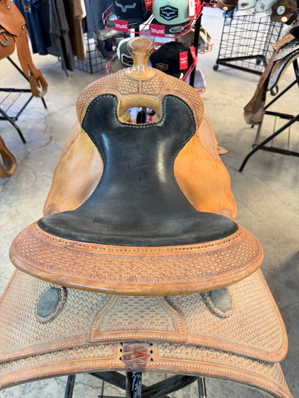 Scottsdale Saddlery 15.5”