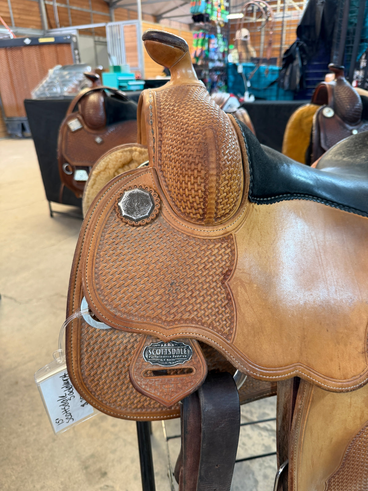 Scottsdale Saddlery 15.5”