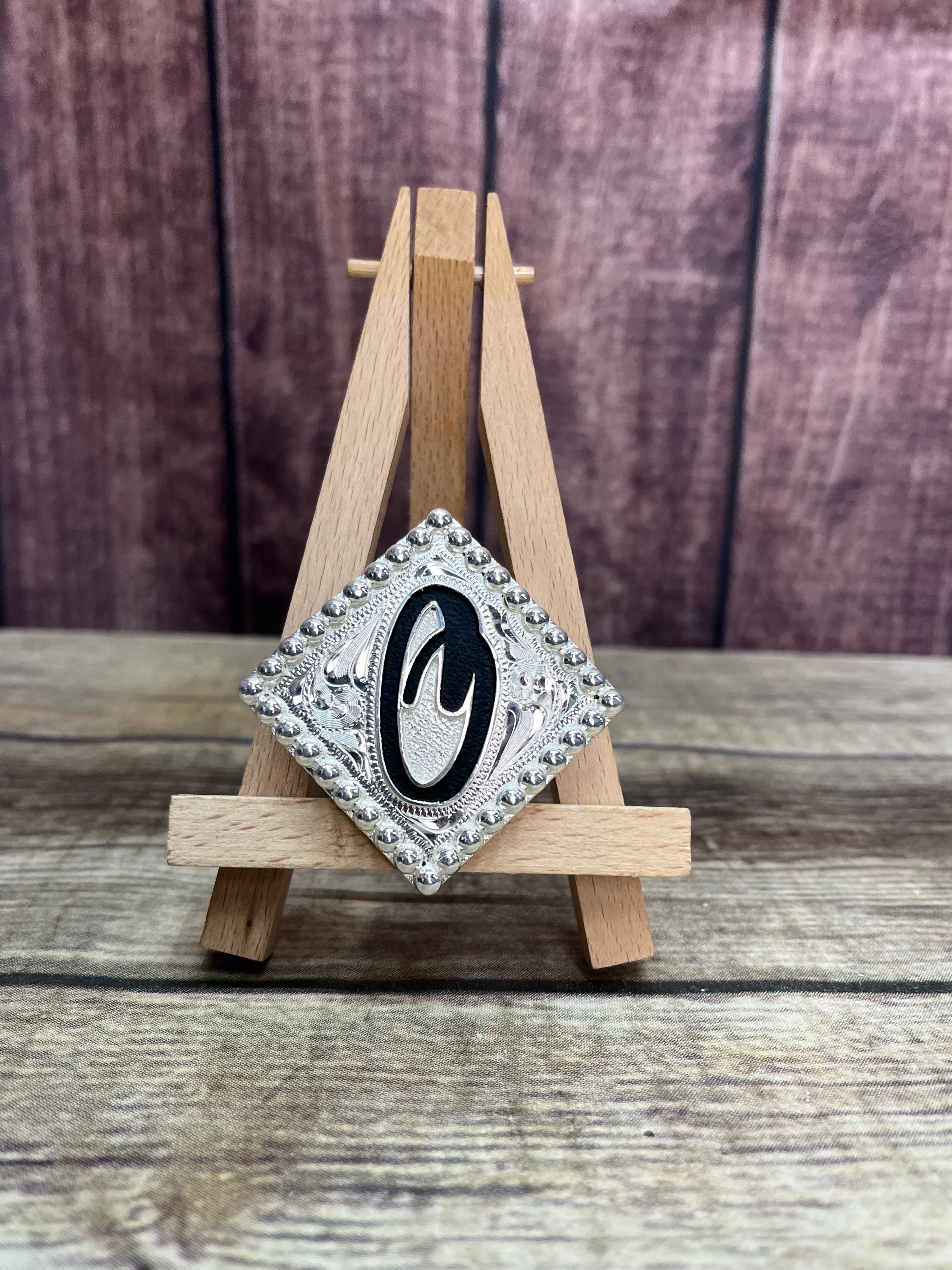 Letter O Buckles