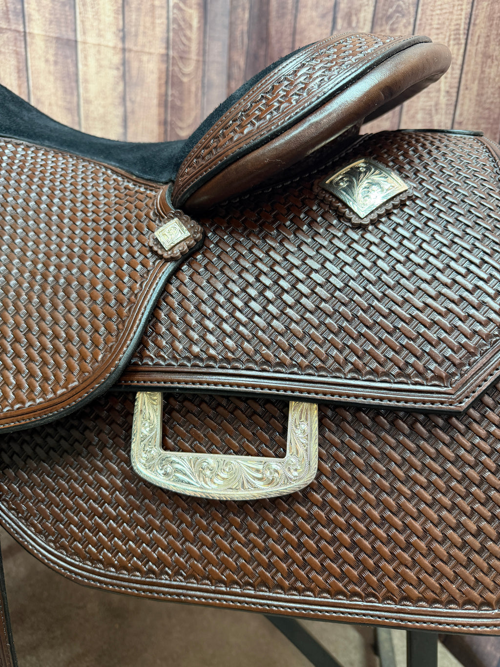 Sterling Custom Saddle 16.5”
