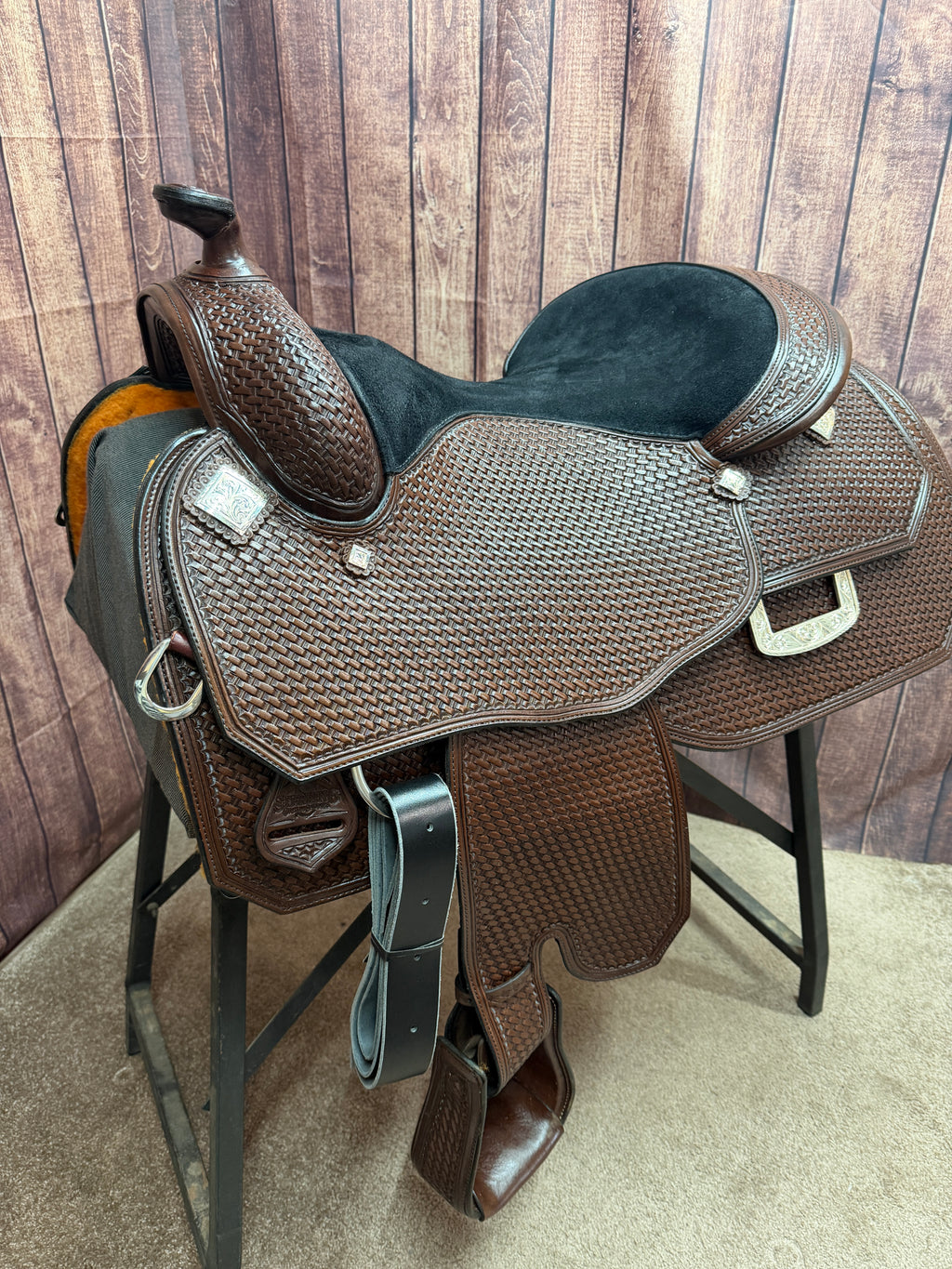 Sterling Custom Saddle 16.5”