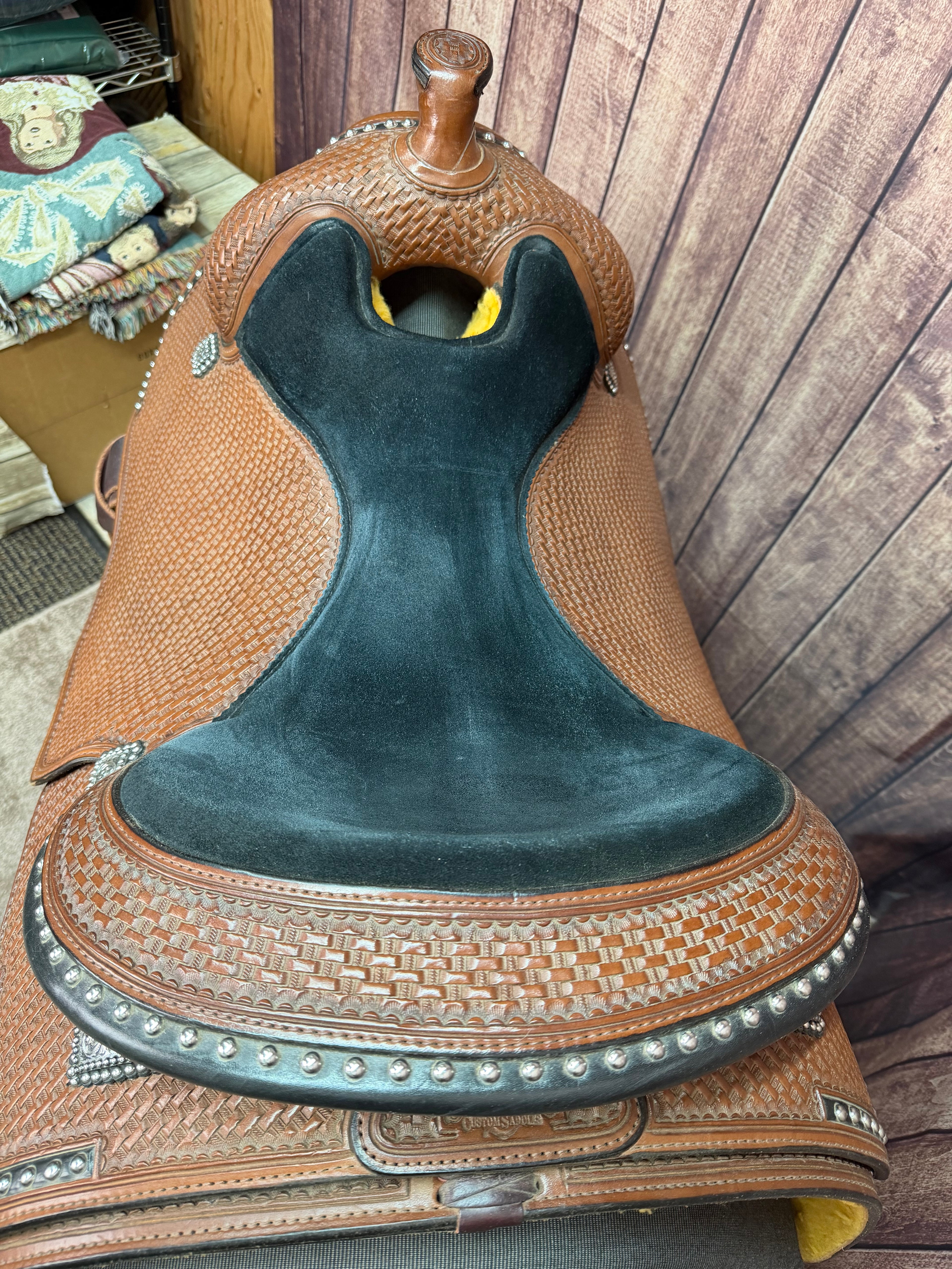Sterling Custom Saddle 17" Seat Used